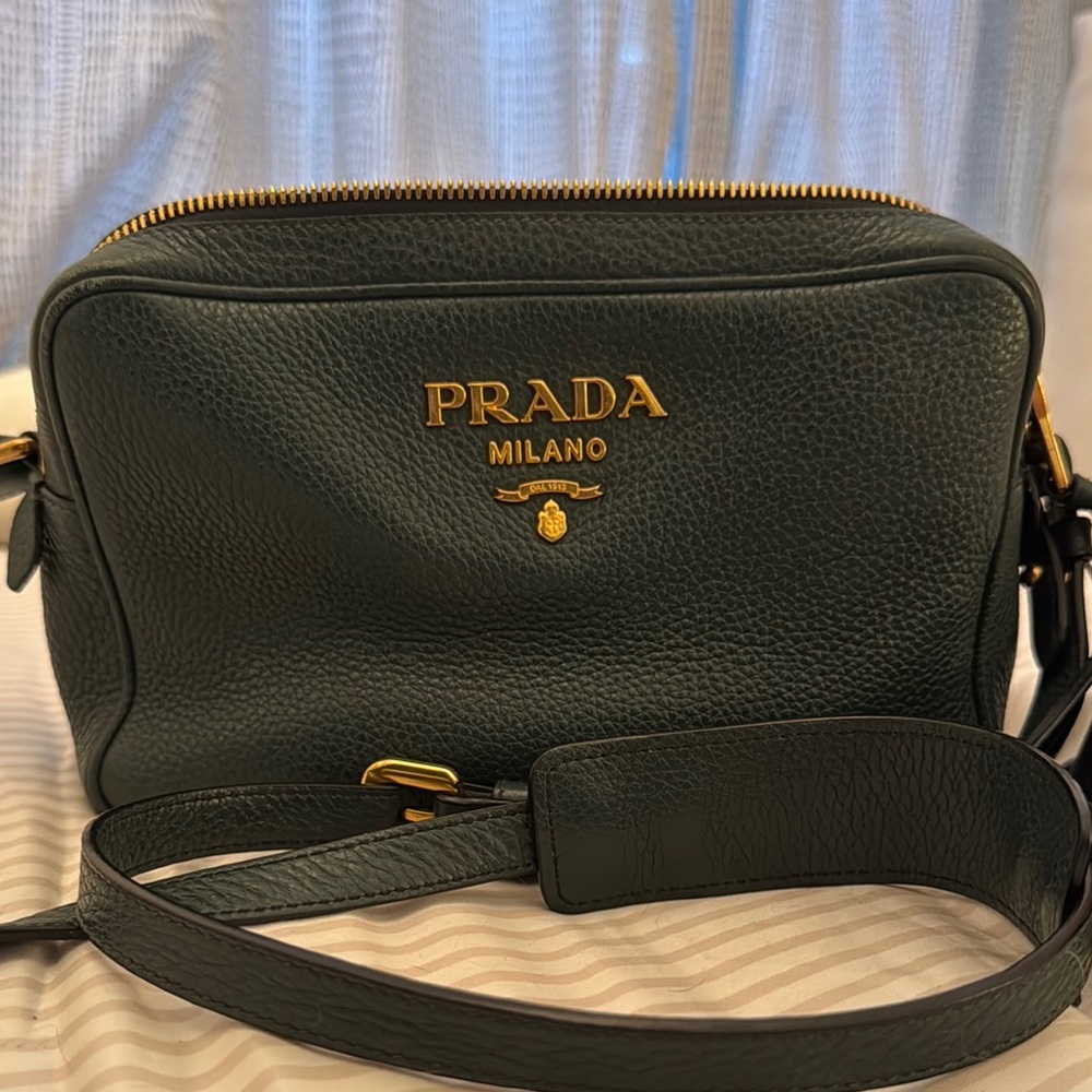 Prada Vitello Daino Leather Double Zip Camera Bag Crossbody Emerald Green - Picture 2 of 8